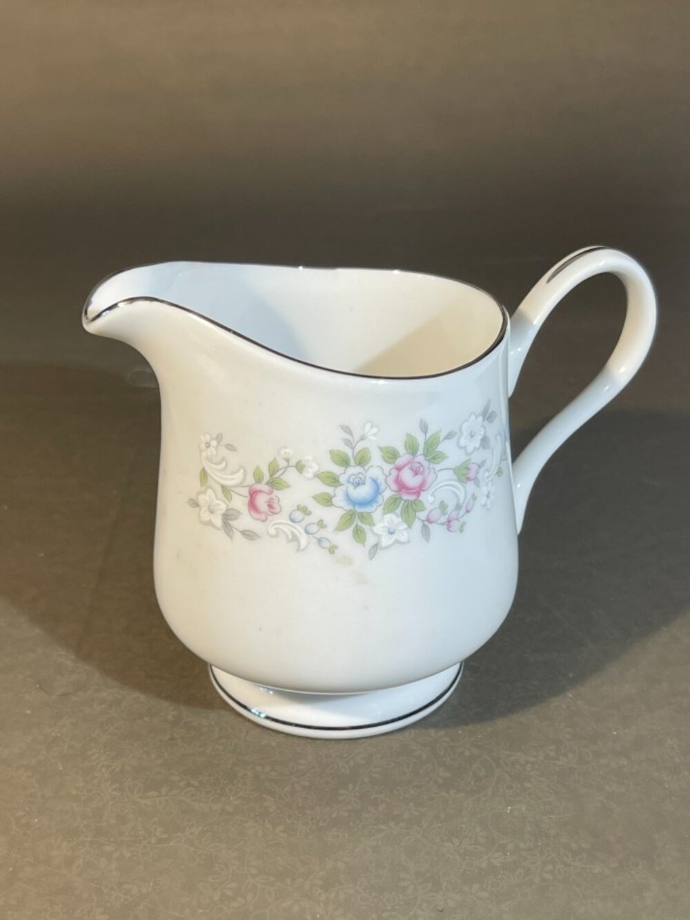 Carlton Corsage Creamer Pitcher 8 oz Vintage Pink Blue White Flowers 481 (834)